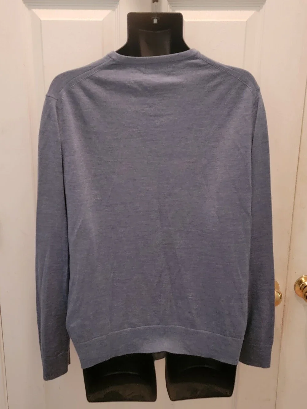 Banana Republic 100% Merino Wool V-Neck Sweaters, Lot of 2, Size XL, Black Blue